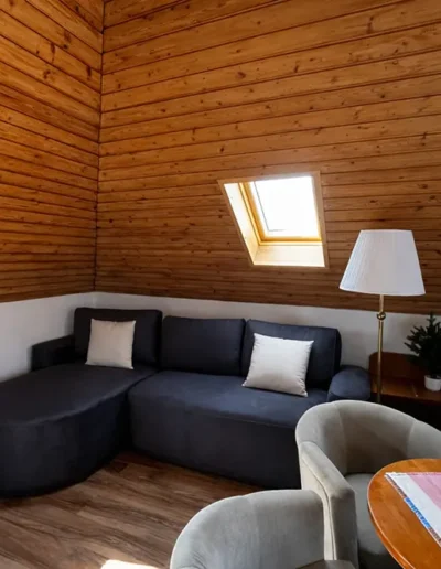 Gondűző fészek - Visegrád - Nappali